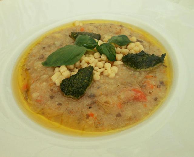 303838_380238415379536_22313330_n(1)