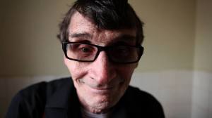 John-Clancy-protagonista-de-IL-LIBRAIO-DI-BELFAST