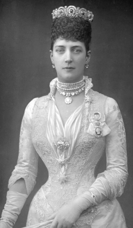1890_princess_of_wales_al-2