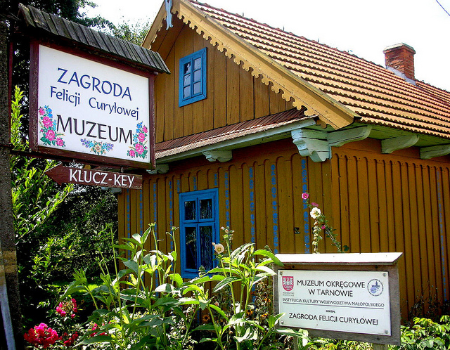 6040828799_665aa53a4a_z